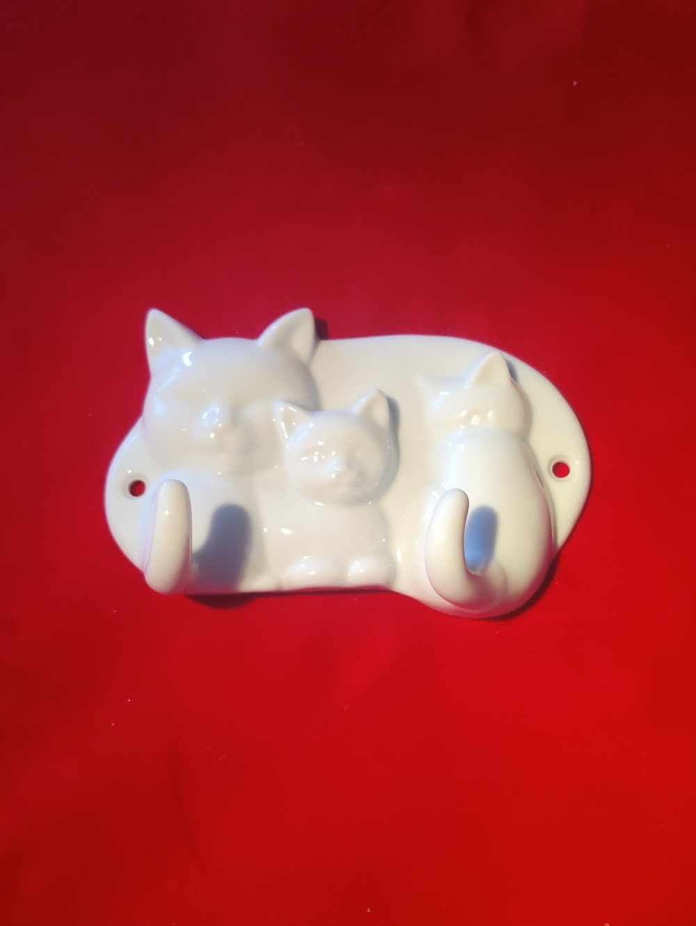Vintage White 5" Ceramic Cat Shaped Hooks Hanger Leash Wall Mounted...